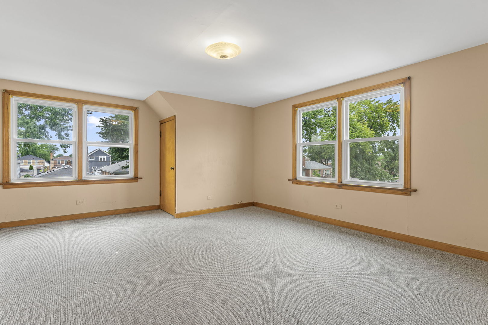 12722808 Property Photo 16