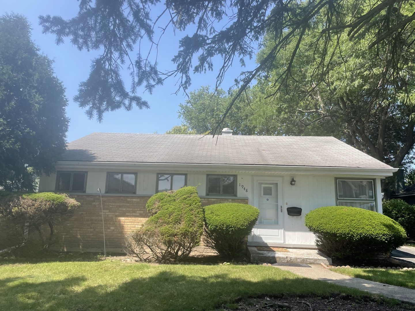 1948 Lincoln Avenue Property Photo 1