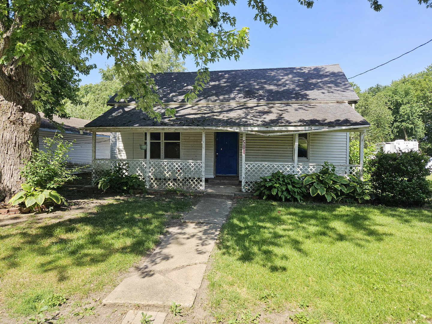 501 S Chicago Property Photo 2
