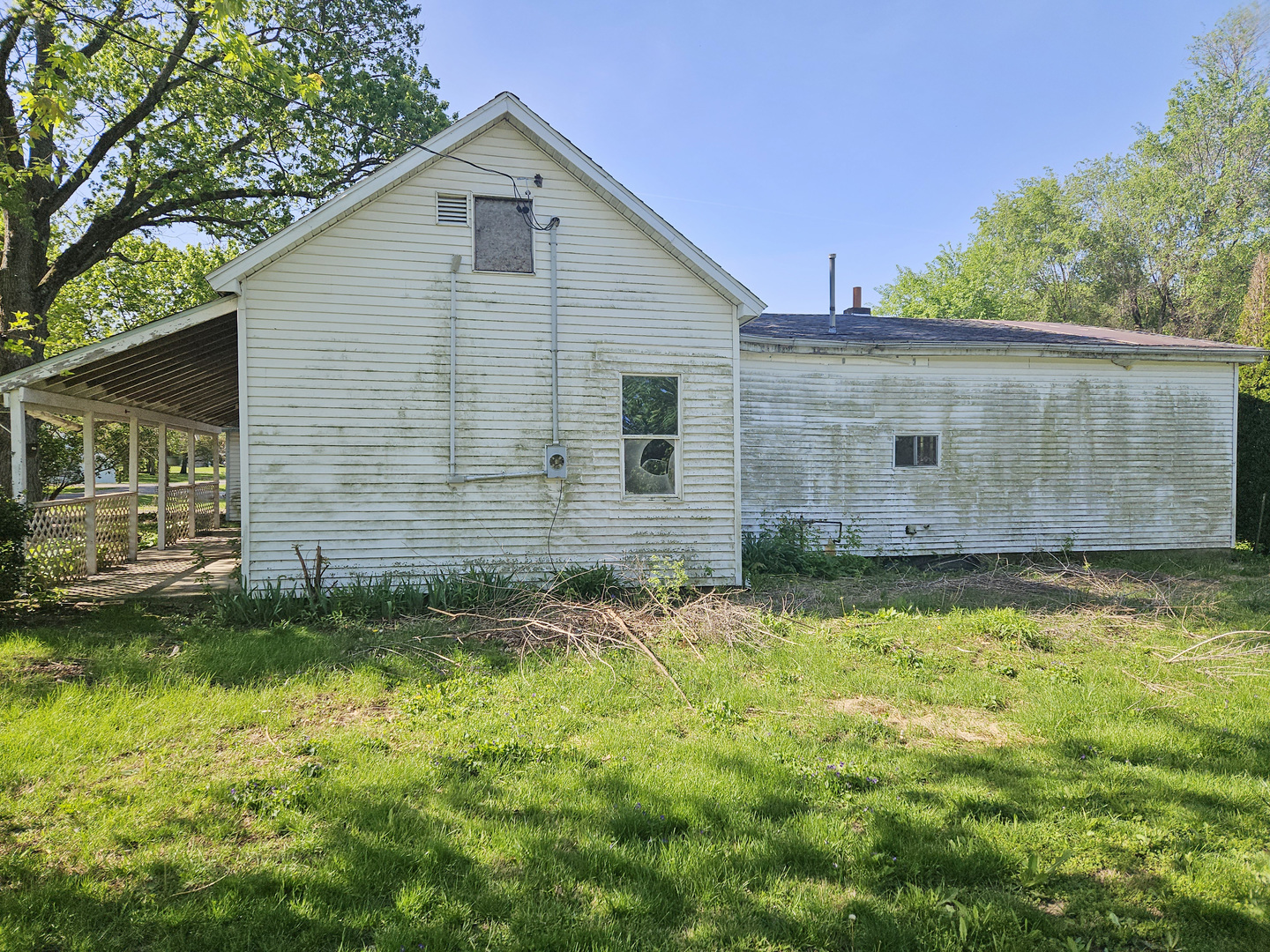501 S Chicago Property Photo 3