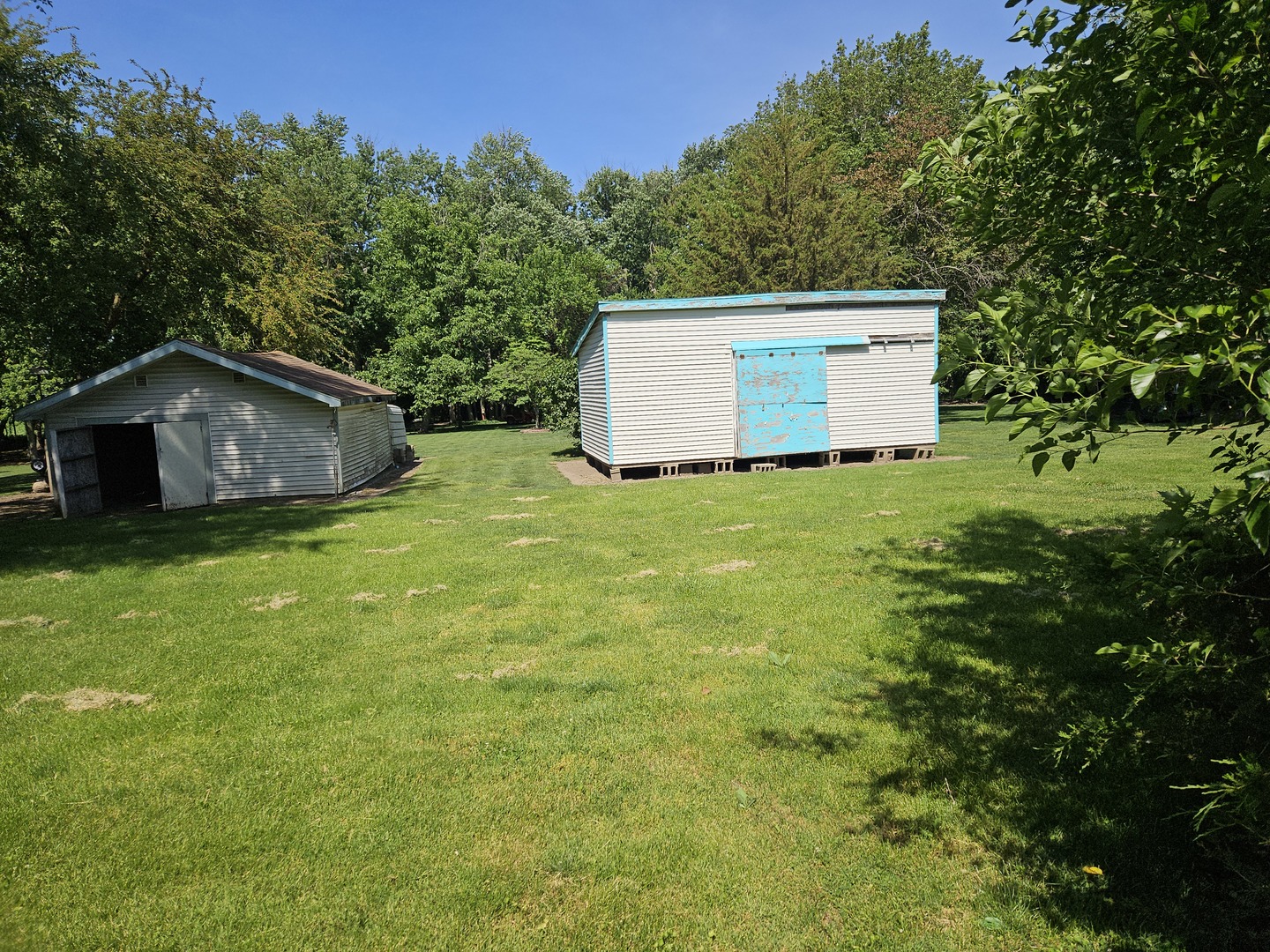 501 S Chicago Property Photo 5