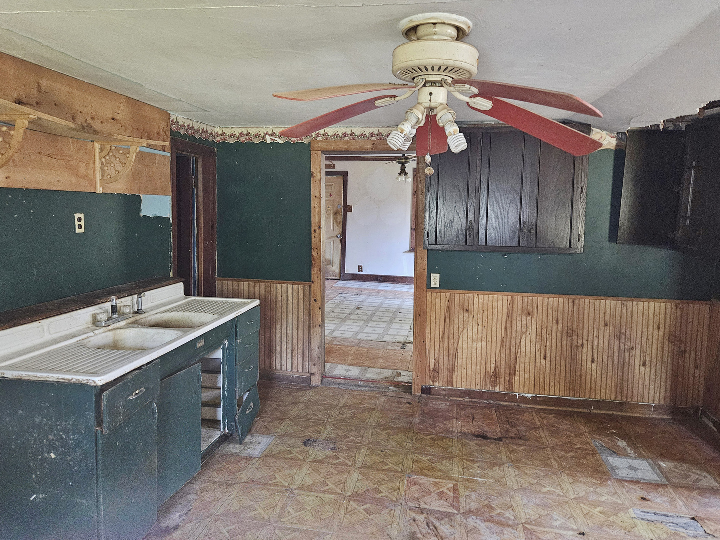 501 S Chicago Property Photo 11
