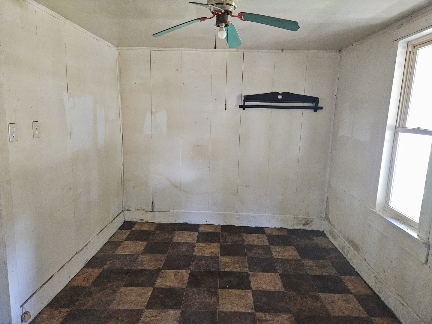 501 S Chicago Property Photo 13