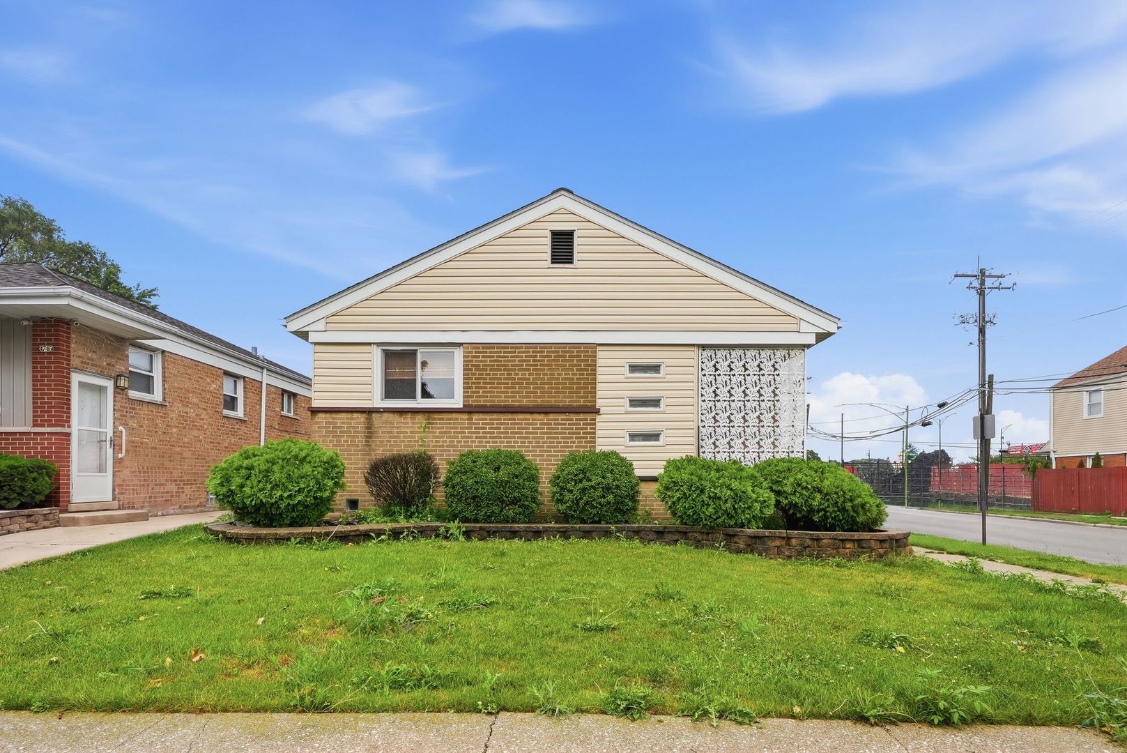3749 W 78th Place Property Photo 1