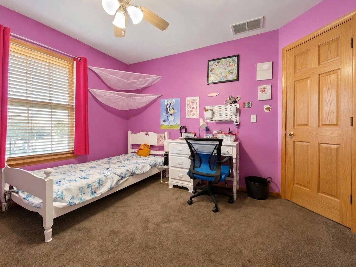 8416 Redbud Court Property Photo 6