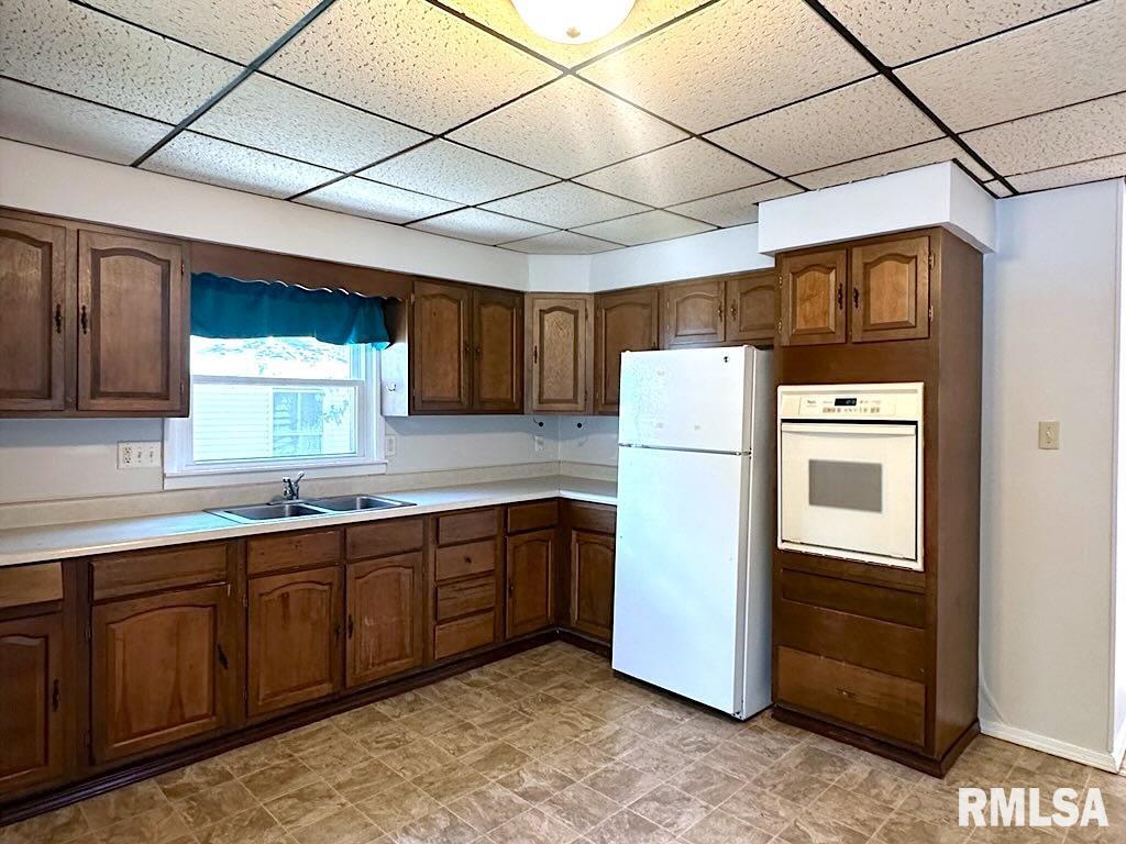 2027 Herbert Street Property Photo 6