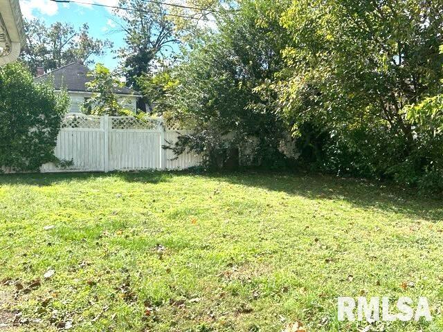 2027 Herbert Street Property Photo 13