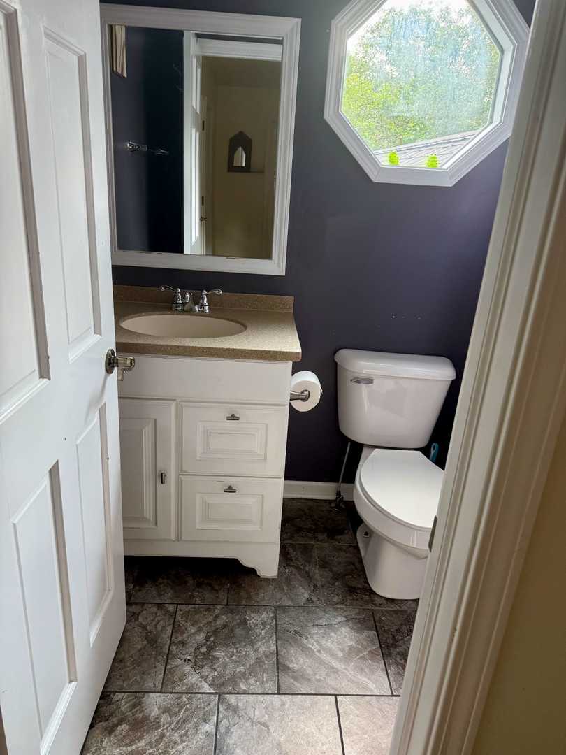 1127 Yorkshire Drive Property Photo 21
