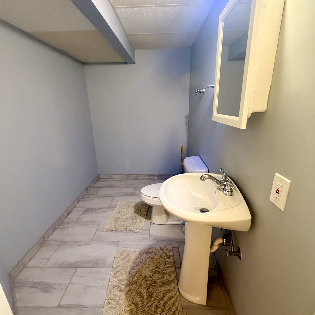 1127 Yorkshire Drive Property Photo 34