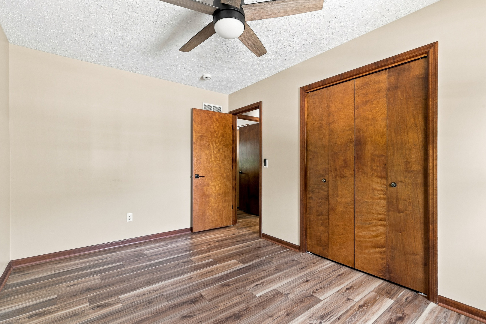 1955 Danbury Drive Property Photo 21