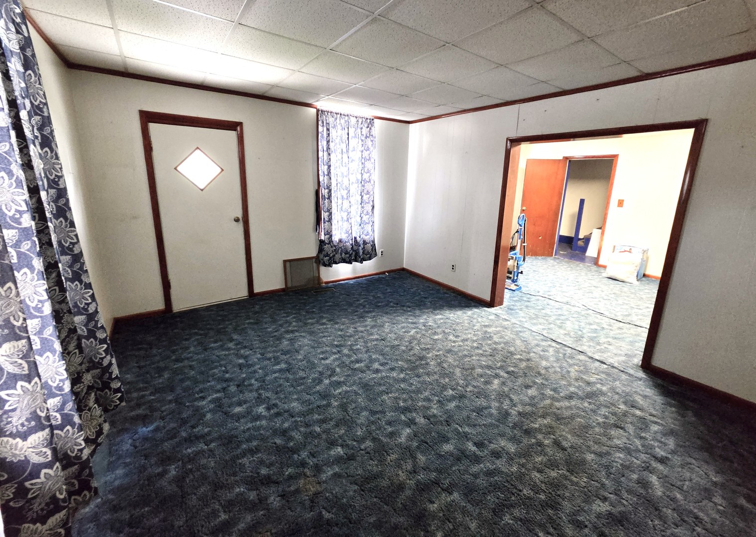 646 Payson Avenue Property Photo 4