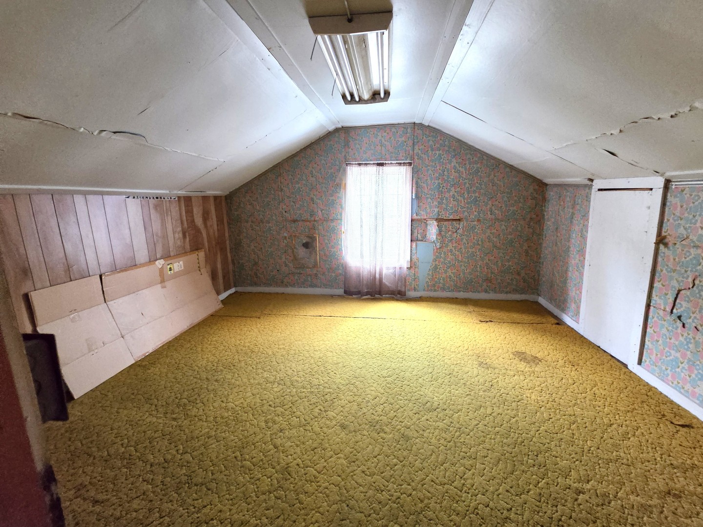 646 Payson Avenue Property Photo 10