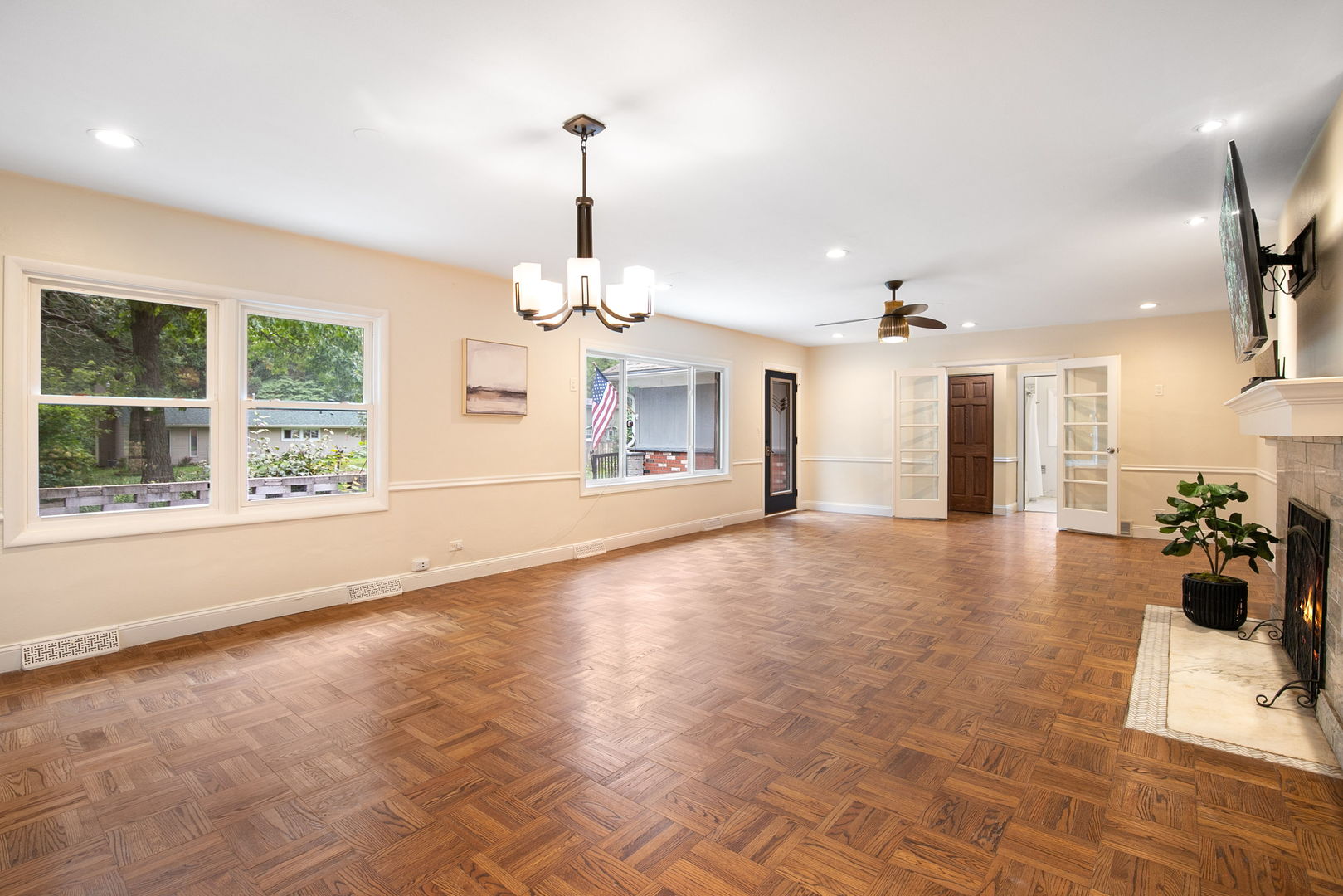 1433 Fulton Avenue Property Photo 4