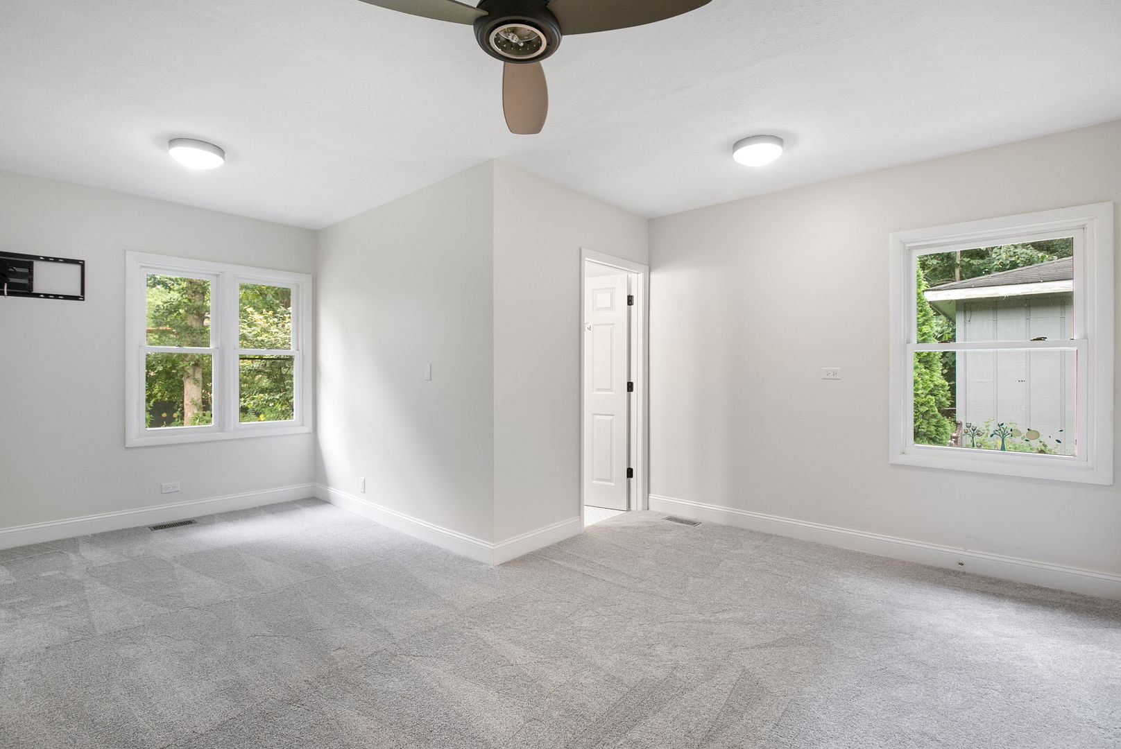 1433 Fulton Avenue Property Photo 12