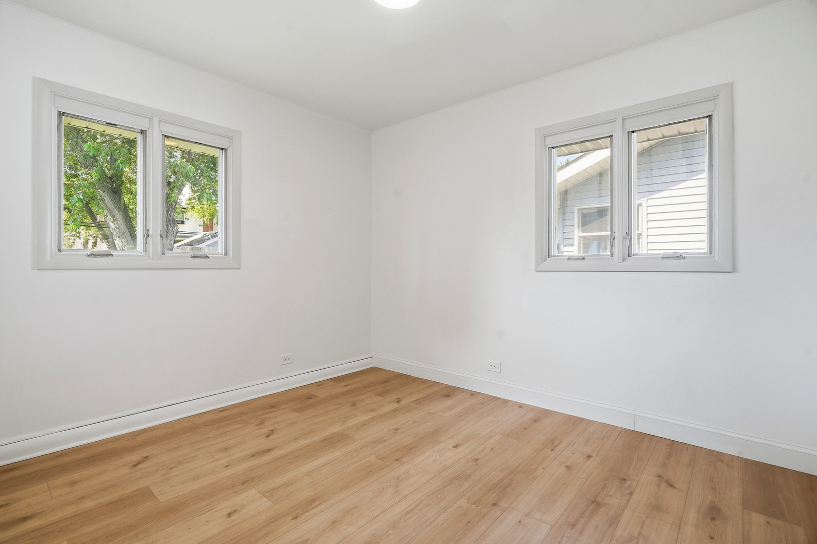 2425 E Sand Lake Road Property Photo 14