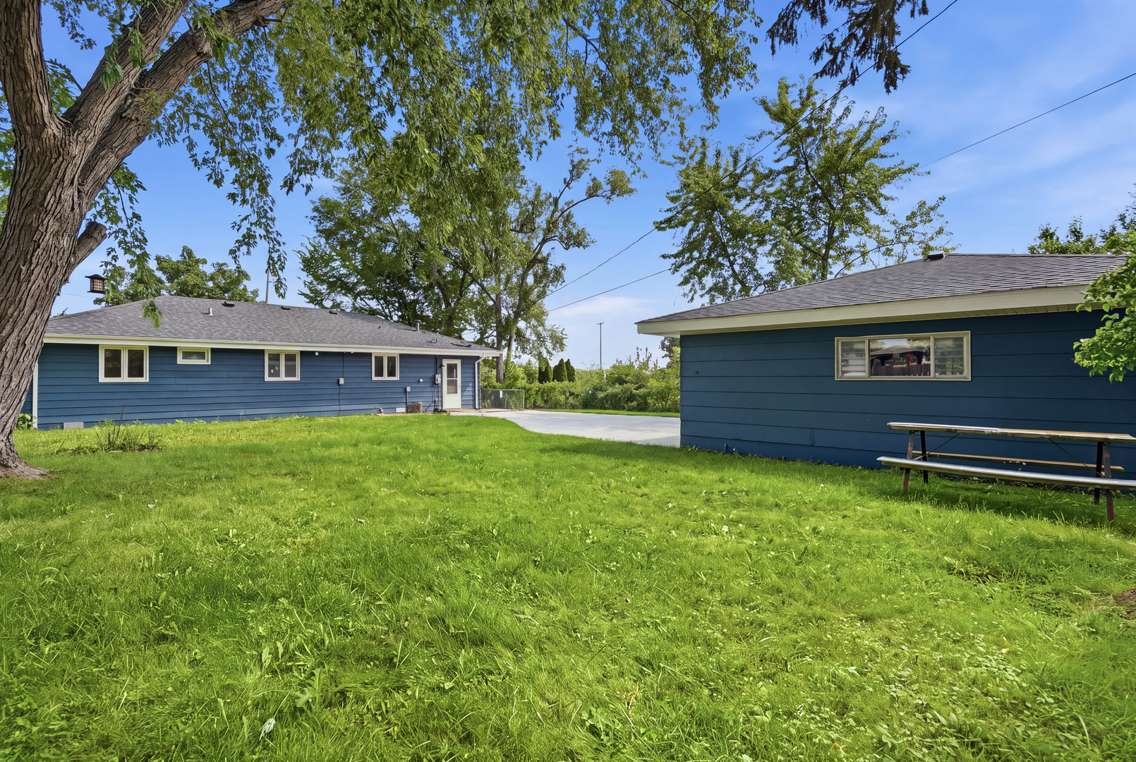 2425 E Sand Lake Road Property Photo 19