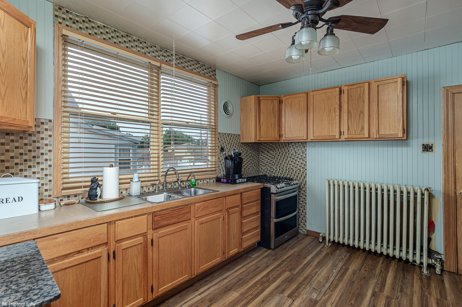 10230 S Turner Avenue Property Photo 10
