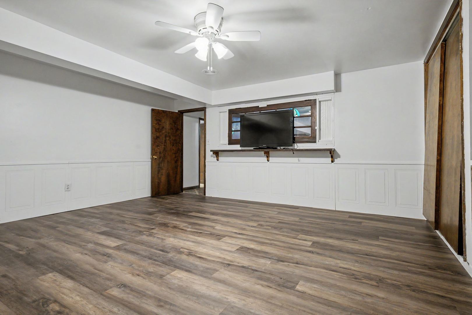 25823 E 2400 North Road Property Photo 32