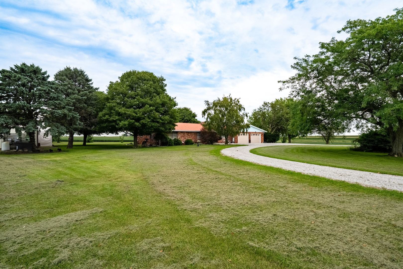 25823 E 2400 North Road Property Photo 39
