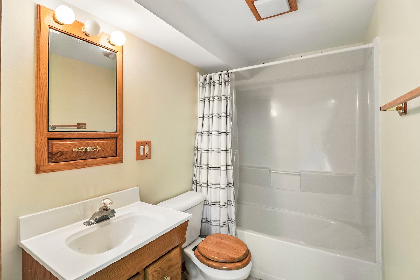 6212 Formoor Lane Property Photo 41