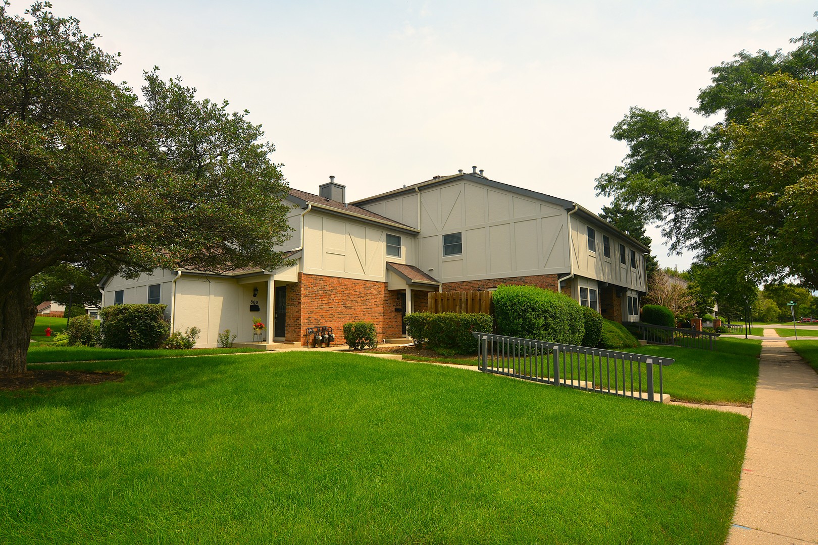 802 E Hillside Avenue Property Photo 2
