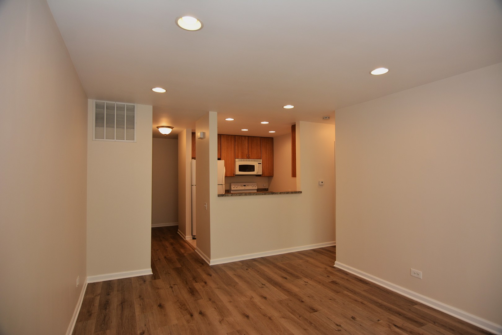 802 E Hillside Avenue Property Photo 8