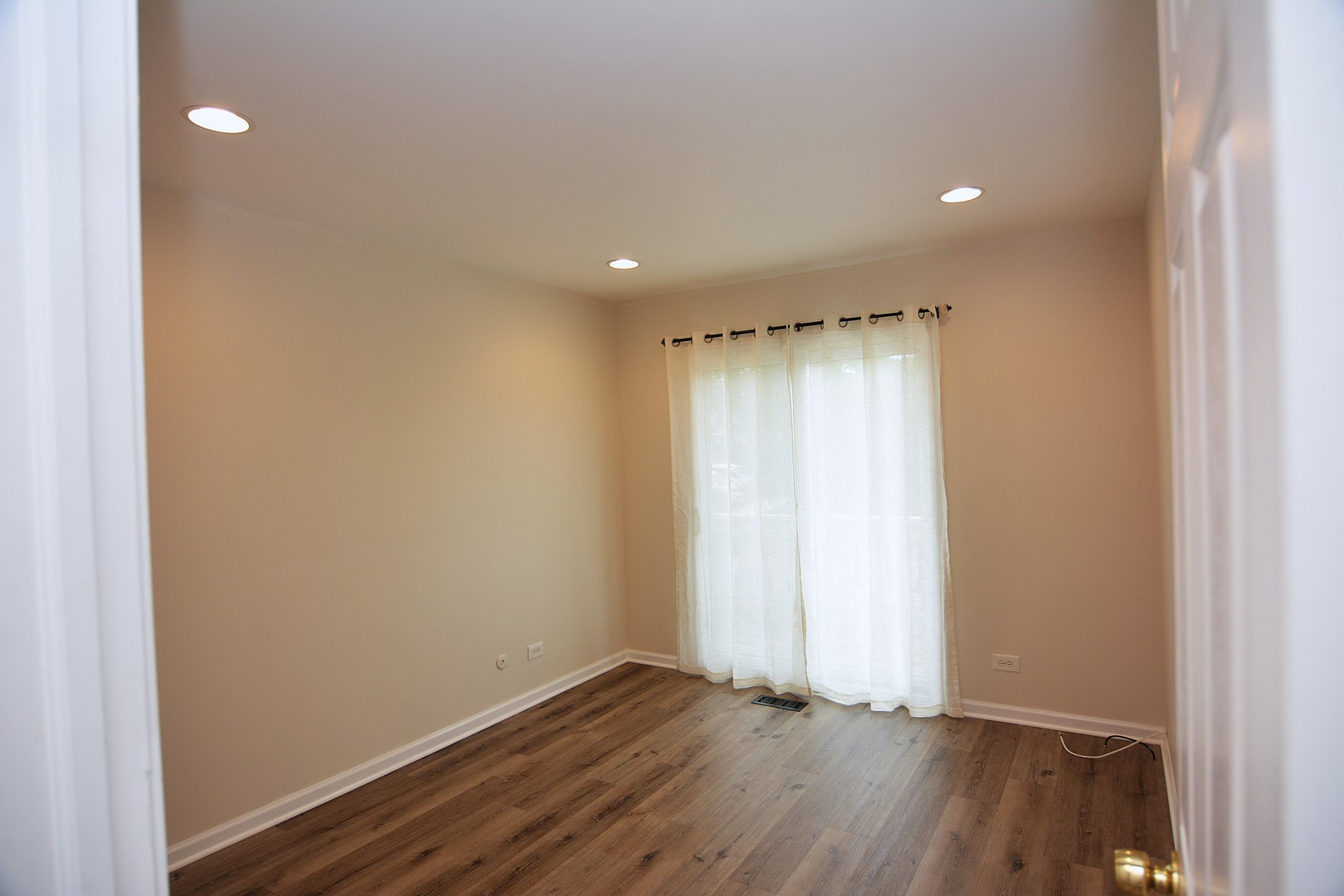 802 E Hillside Avenue Property Photo 16