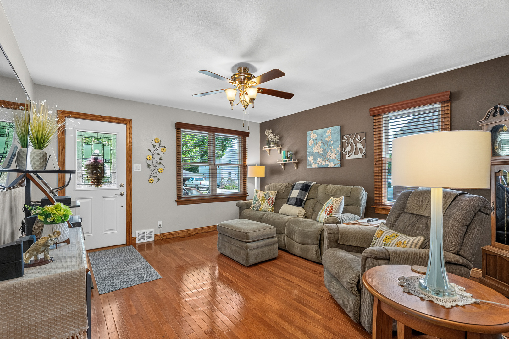 611 Table Street Property Photo 8