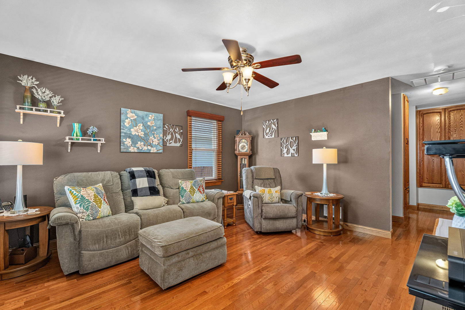611 Table Street Property Photo 10