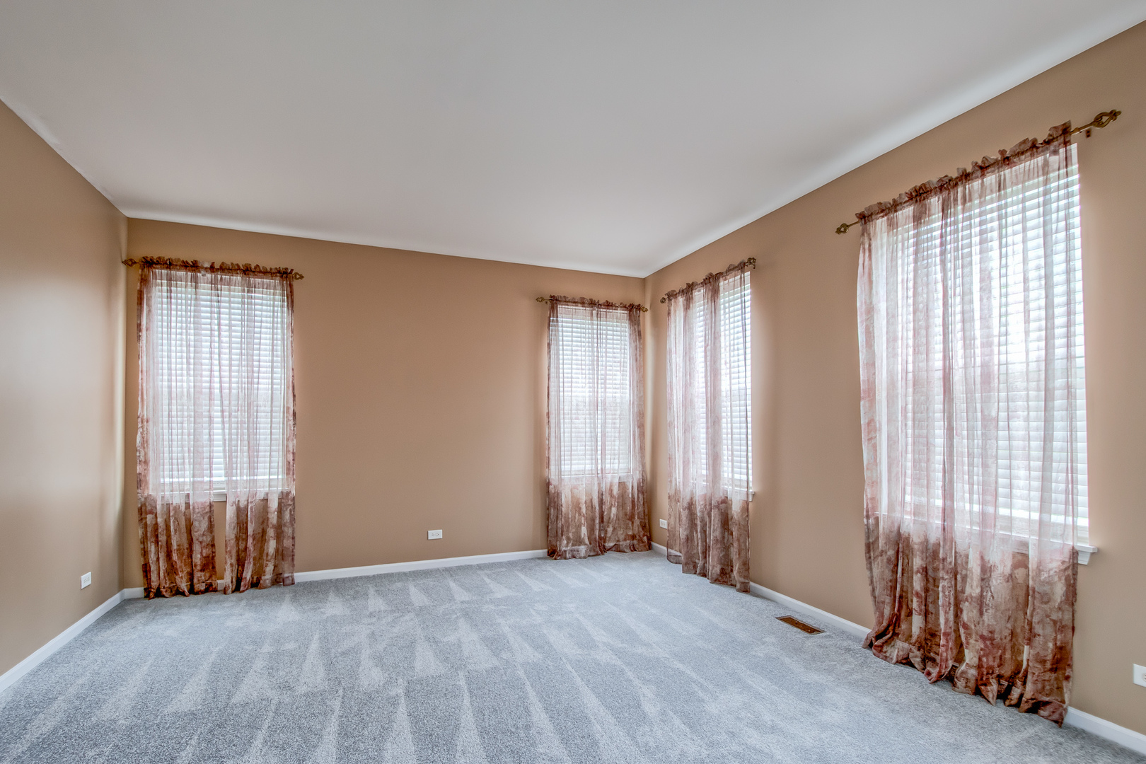 14001 Meadow Lane Property Photo 13