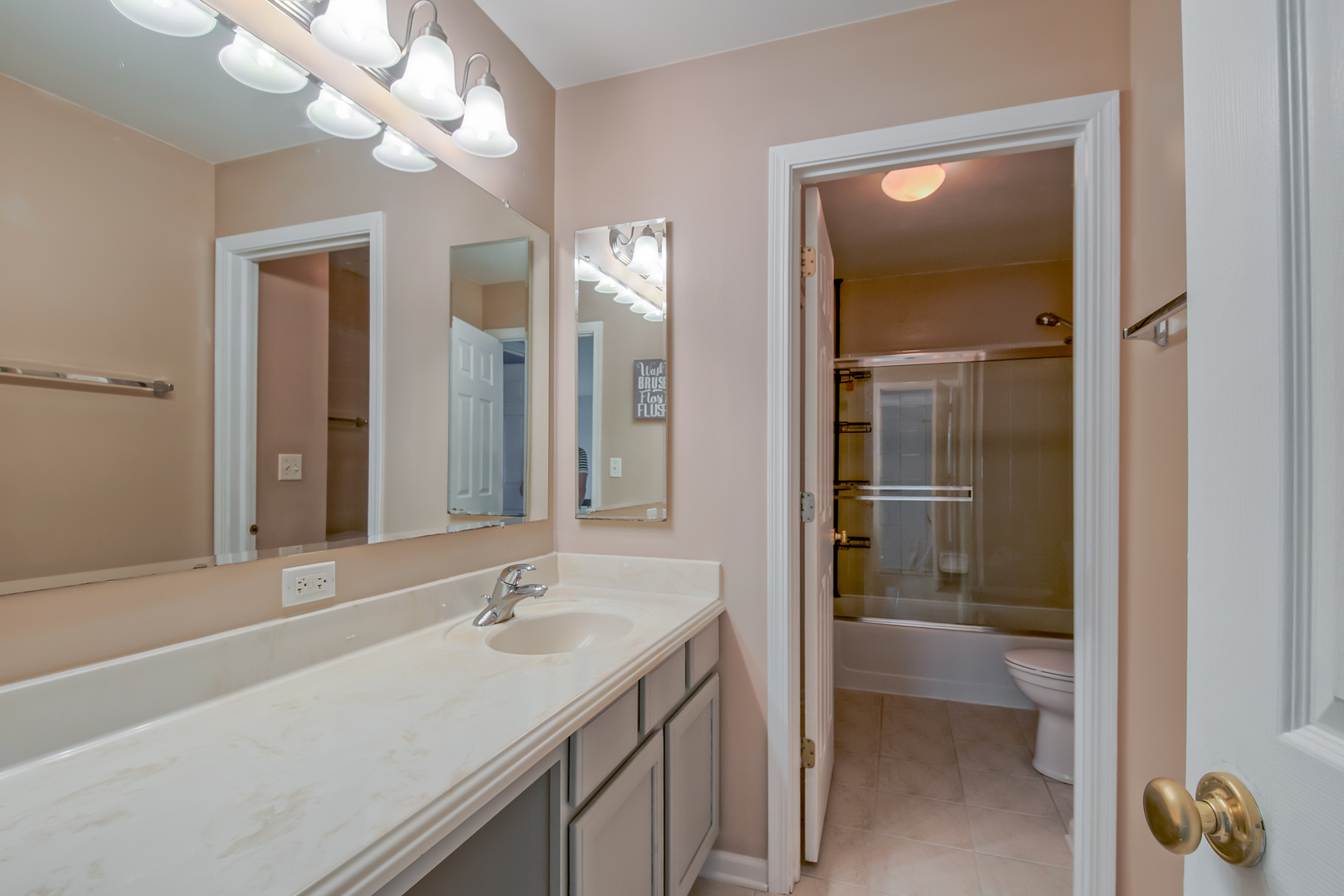 14001 Meadow Lane Property Photo 28