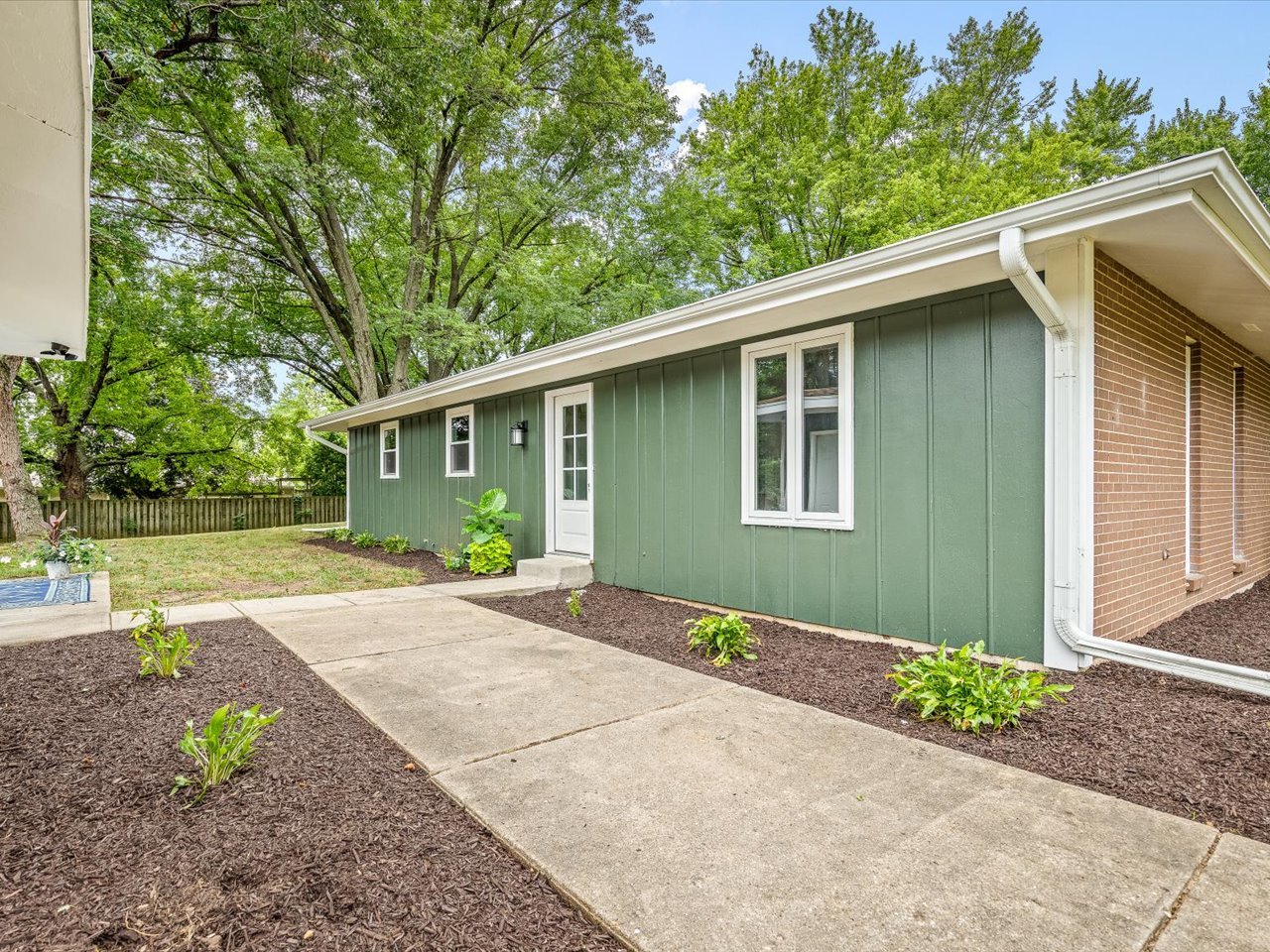 4659 Brougham Drive Property Photo 6