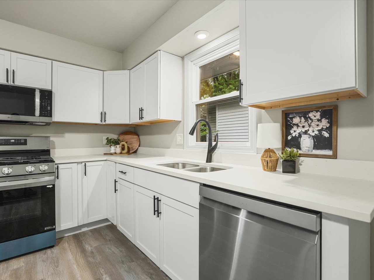 4659 Brougham Drive Property Photo 13