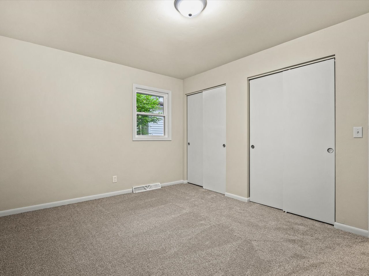 4659 Brougham Drive Property Photo 20