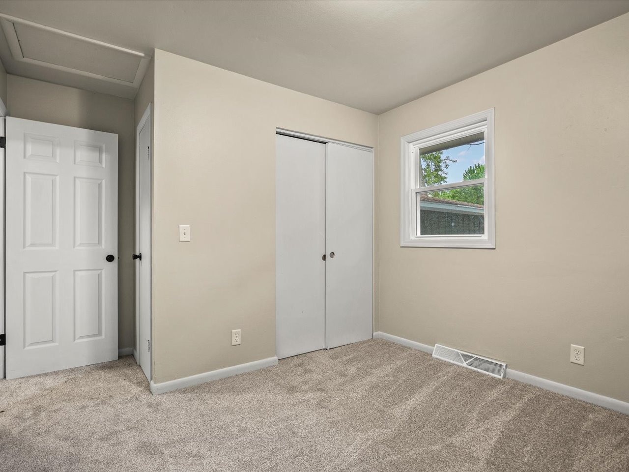 4659 Brougham Drive Property Photo 22