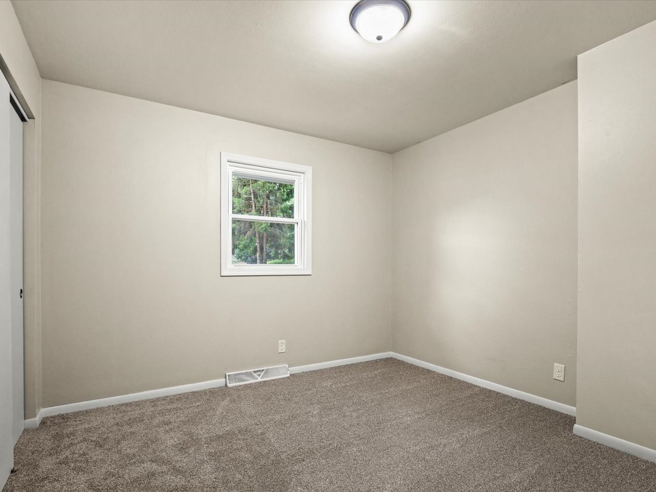 4659 Brougham Drive Property Photo 25