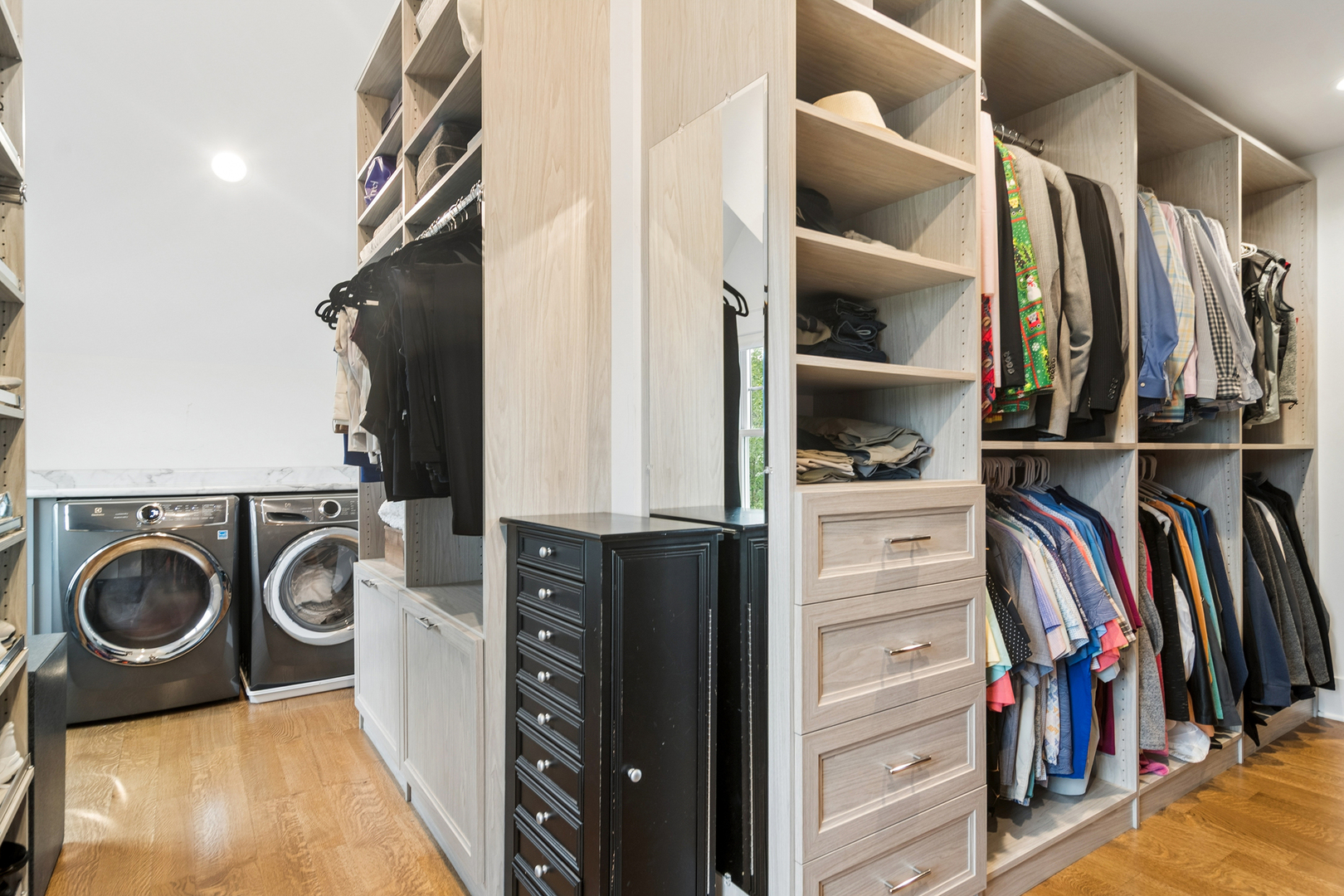 12723010 Property Photo 26