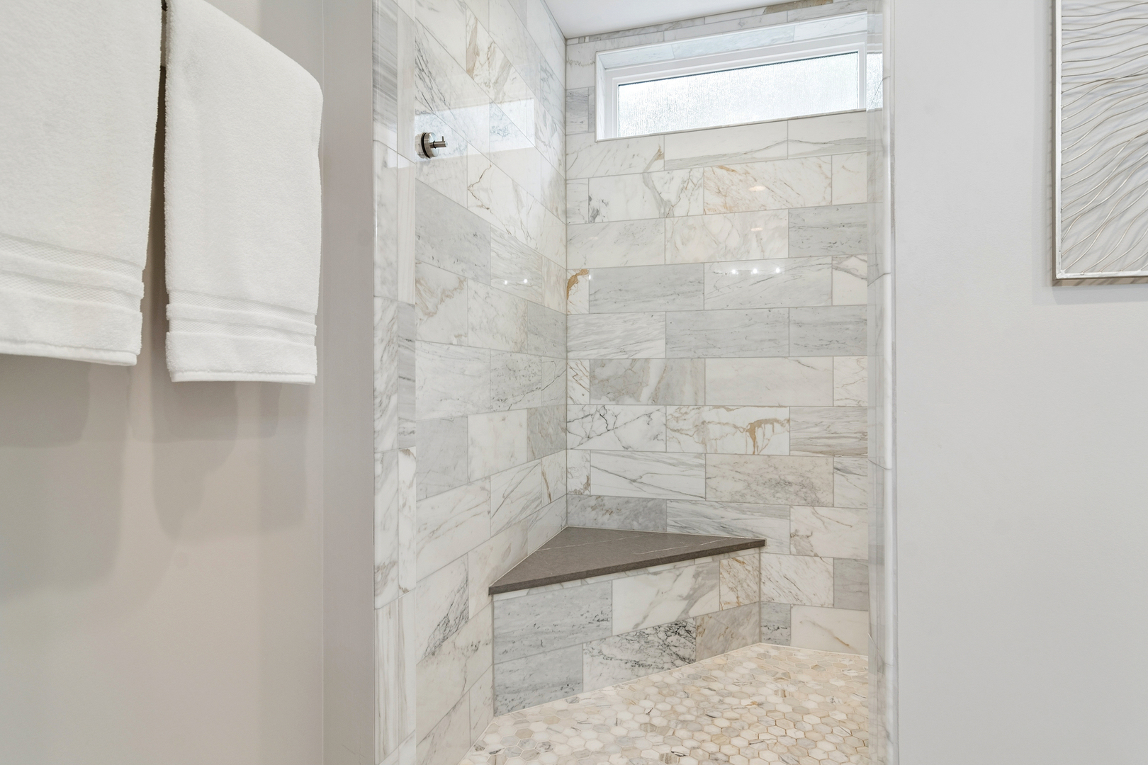 12723010 Property Photo 32