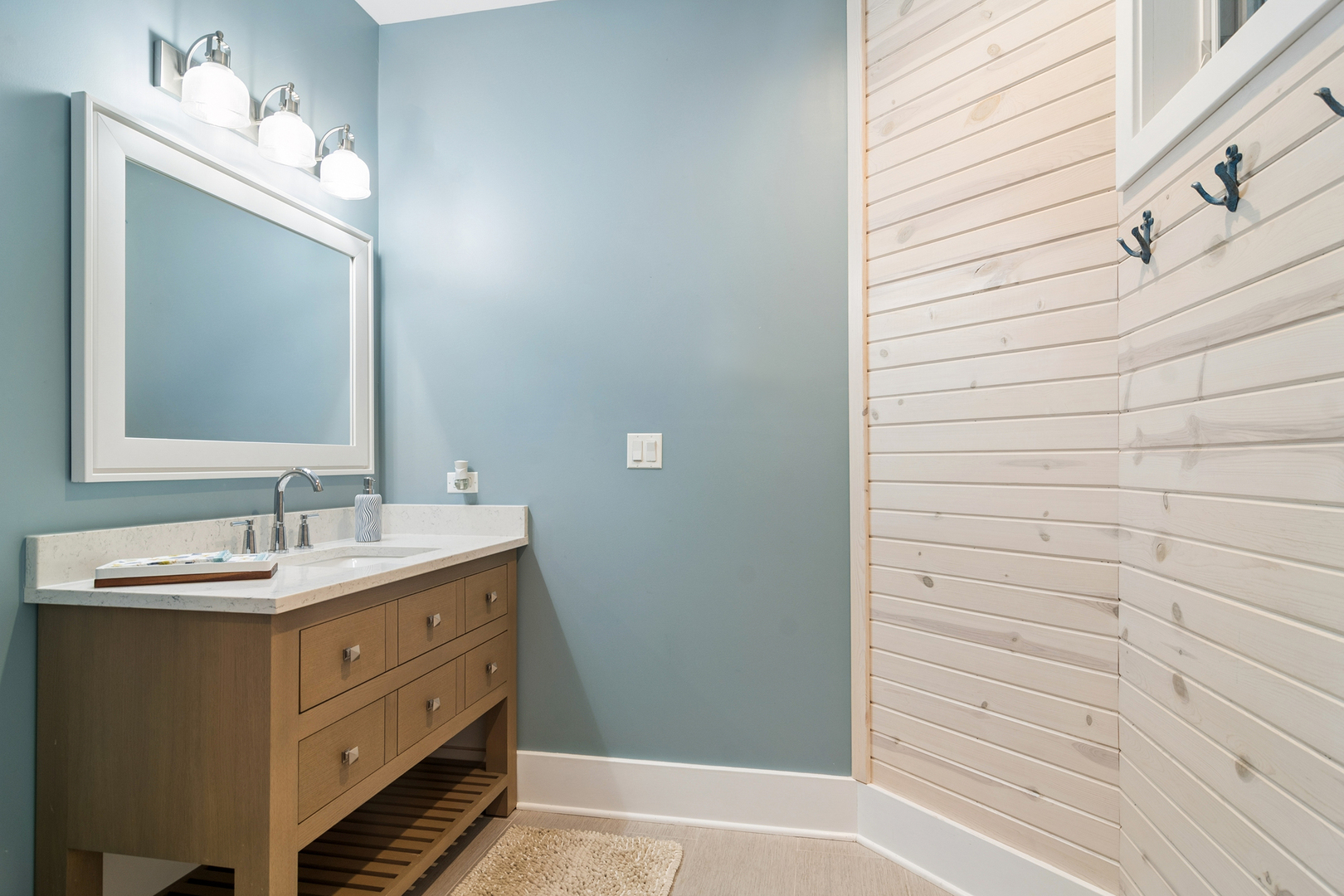 12723010 Property Photo 42