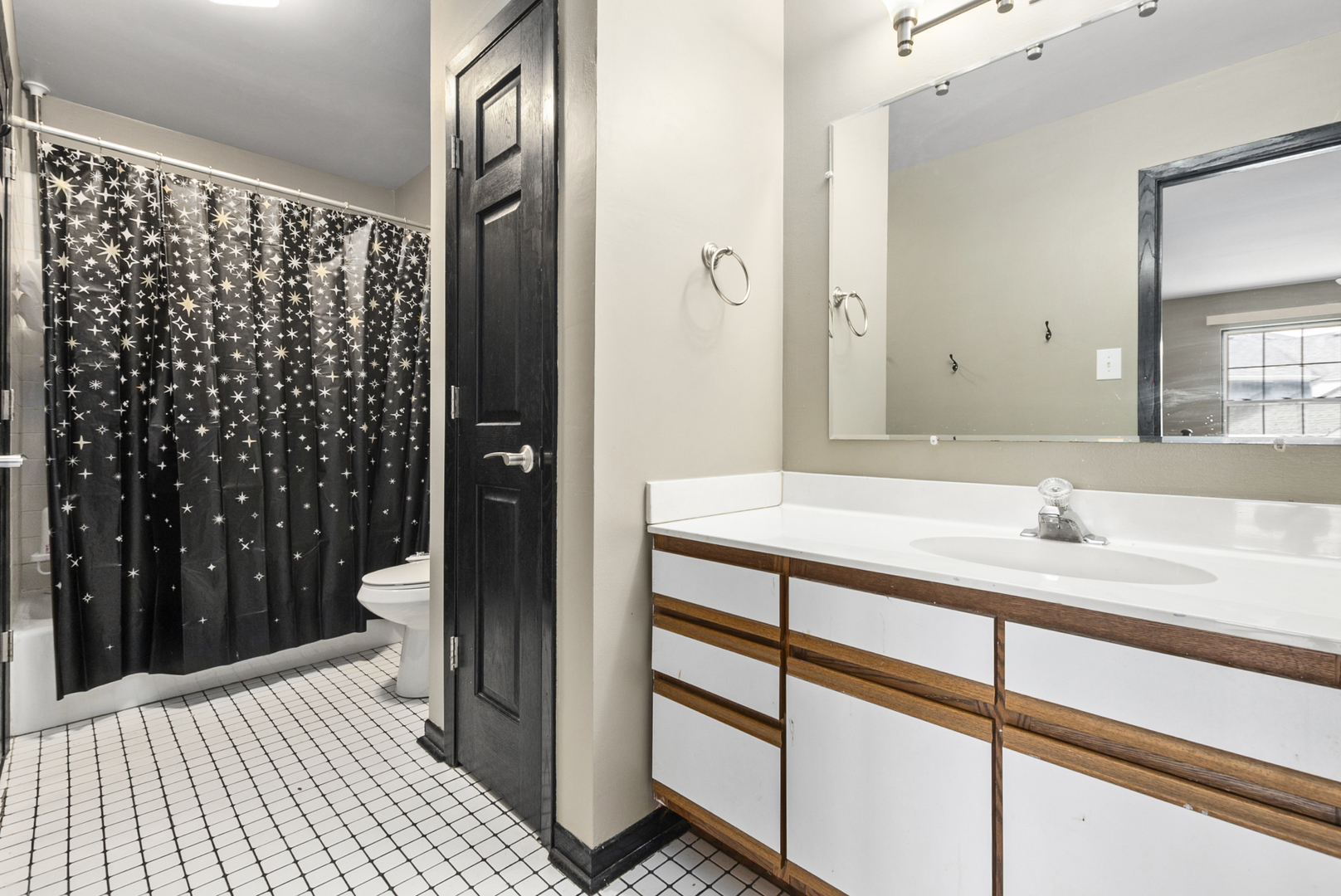 17037 East Circle Drive 17037 Property Photo 15