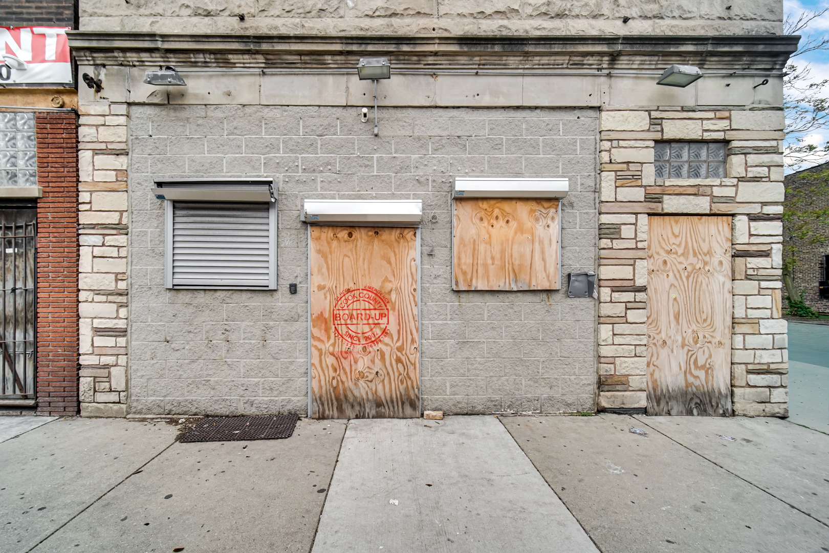 6848 S Ashland Avenue Property Photo 2