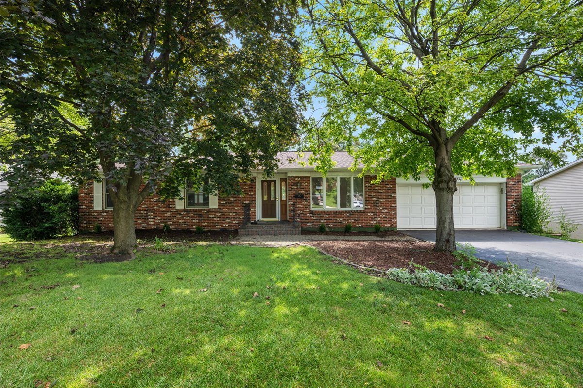 7655 Woodview Drive Property Photo 1