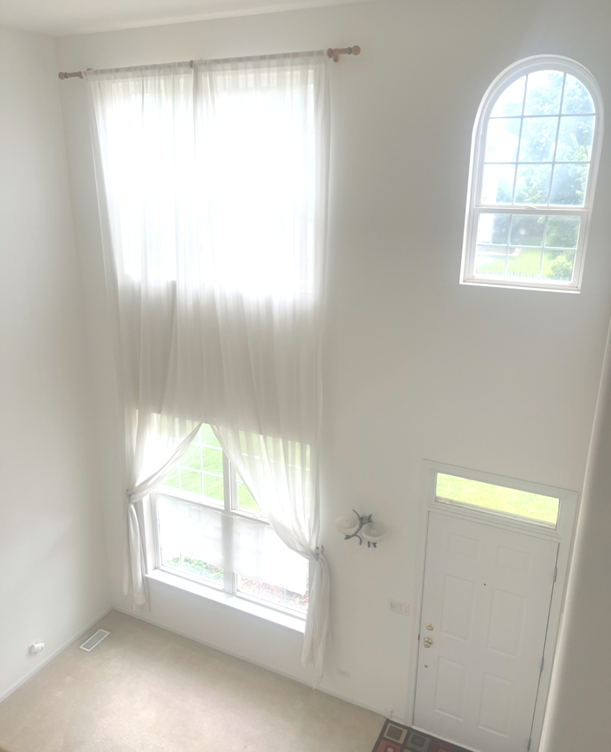 1884 Fescue Drive Property Photo 4