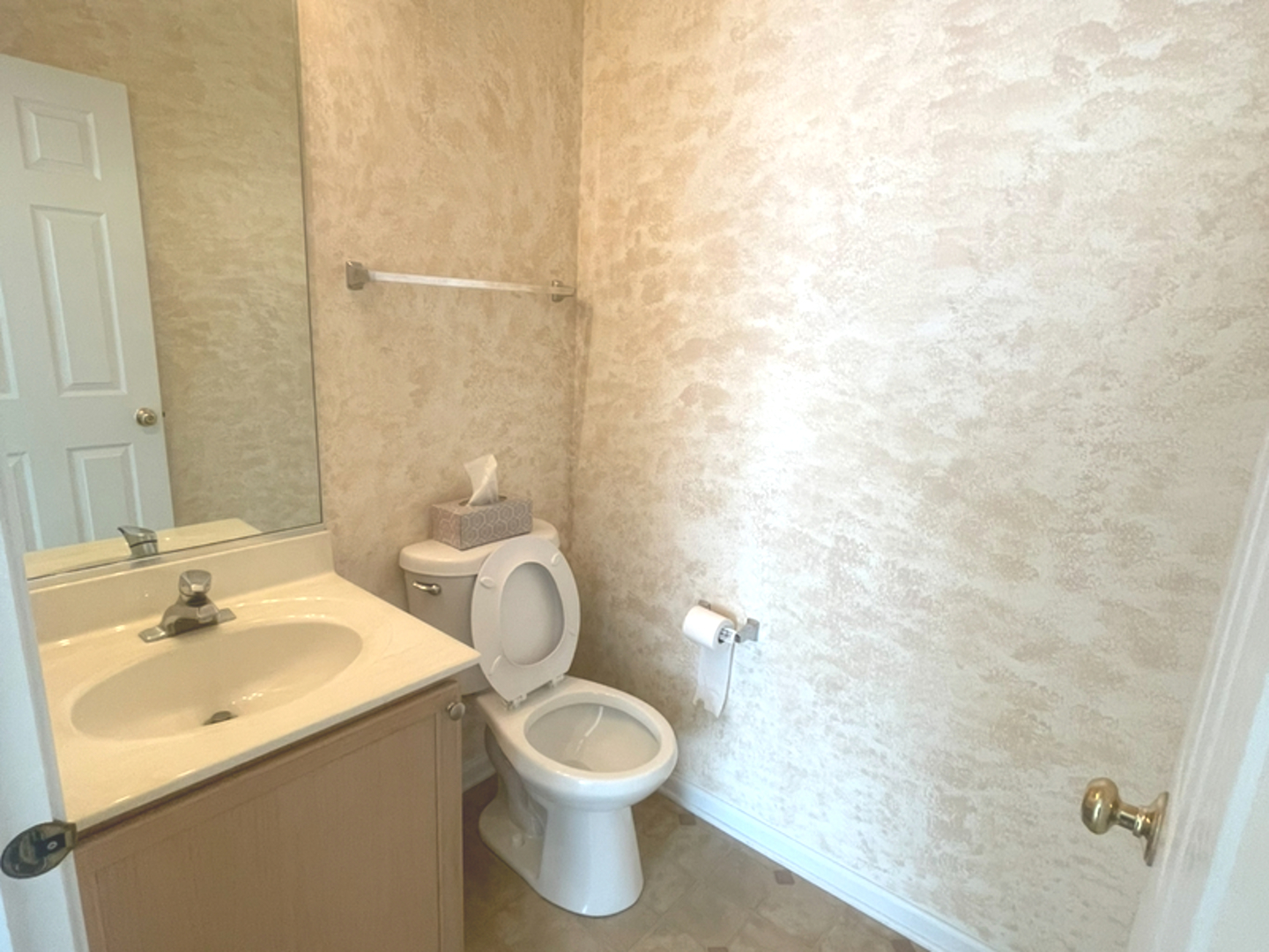 1884 Fescue Drive Property Photo 6
