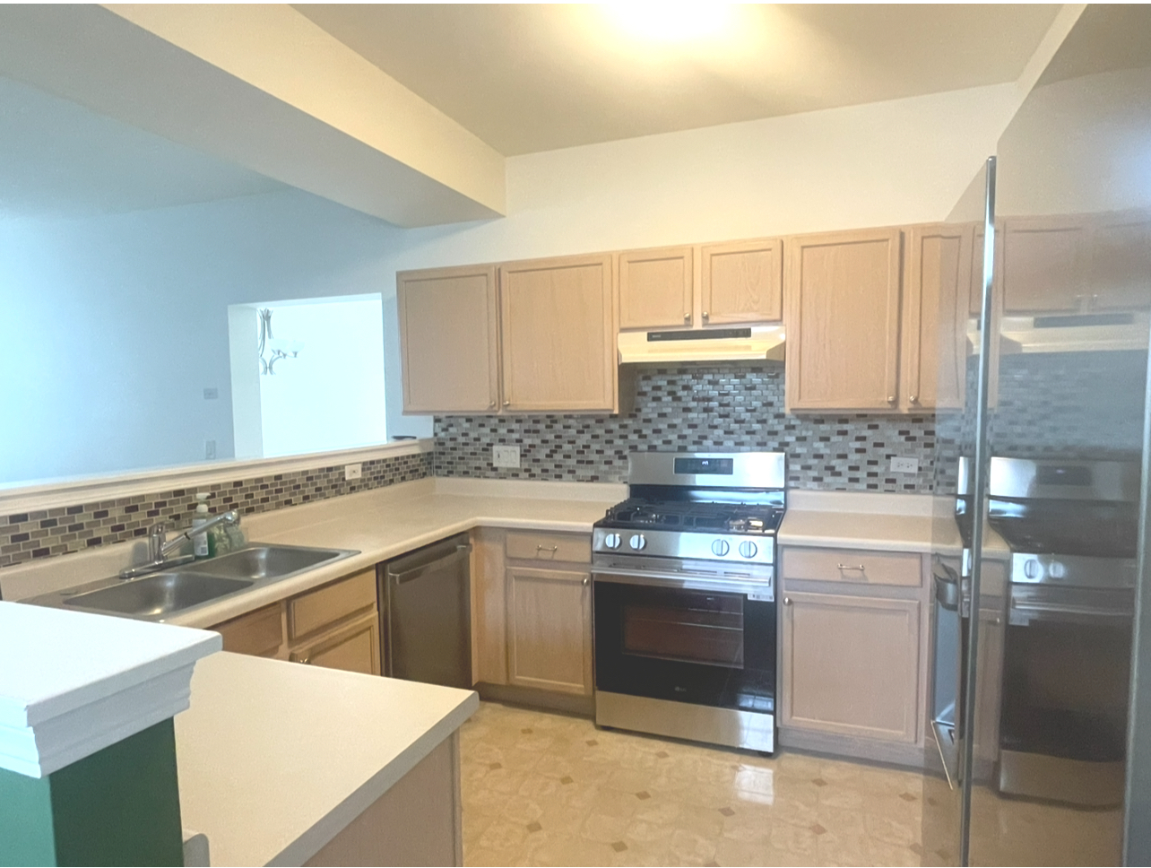 1884 Fescue Drive Property Photo 8