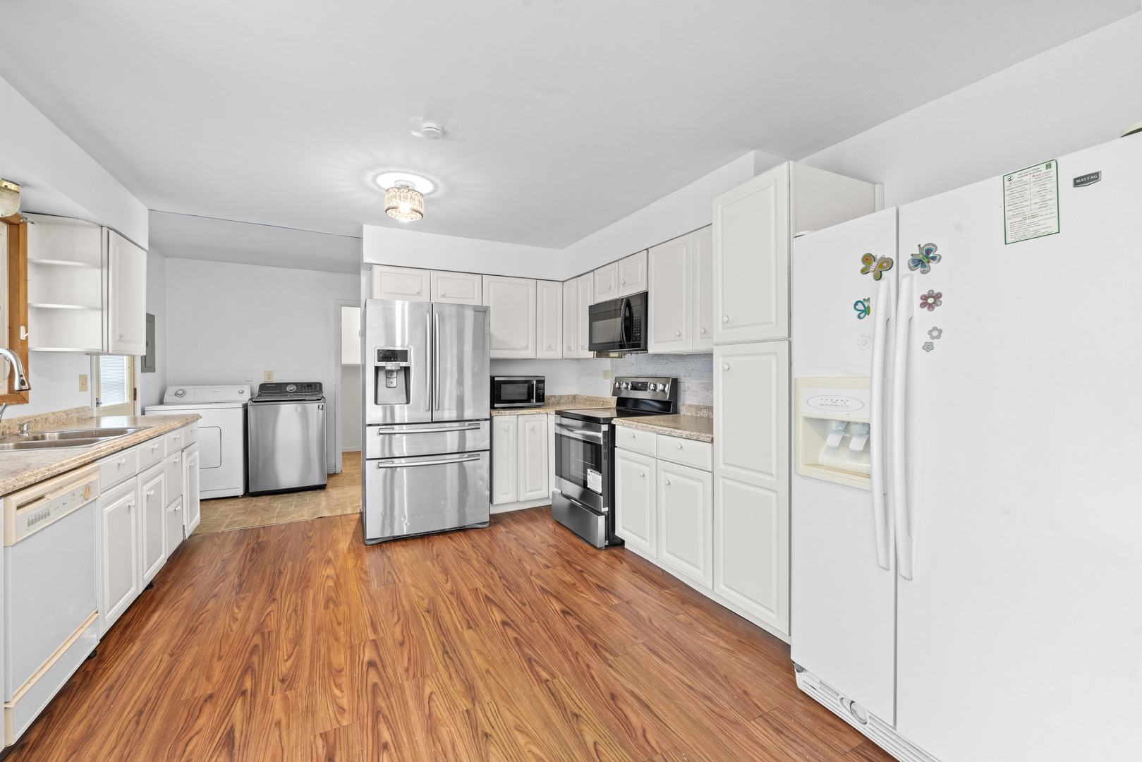 109 Landmeier Road Property Photo 20