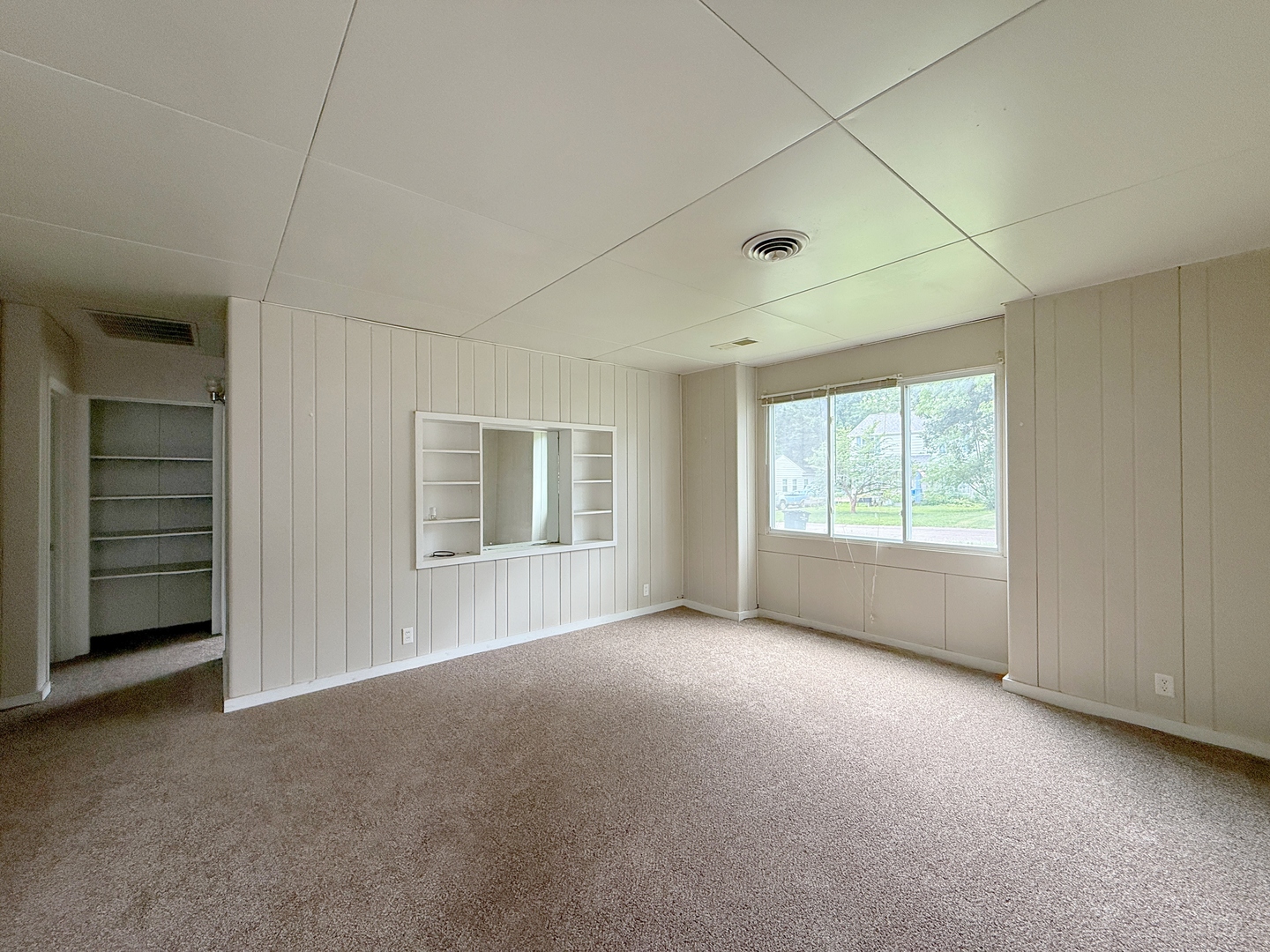 2113 22 1/2 Avenue Property Photo 3
