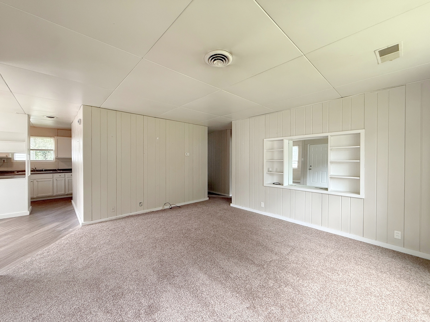 2113 22 1/2 Avenue Property Photo 4