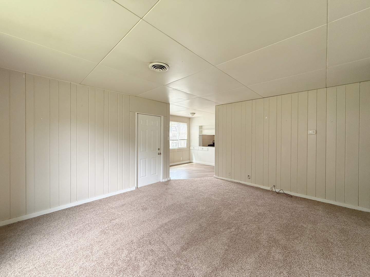 2113 22 1/2 Avenue Property Photo 5