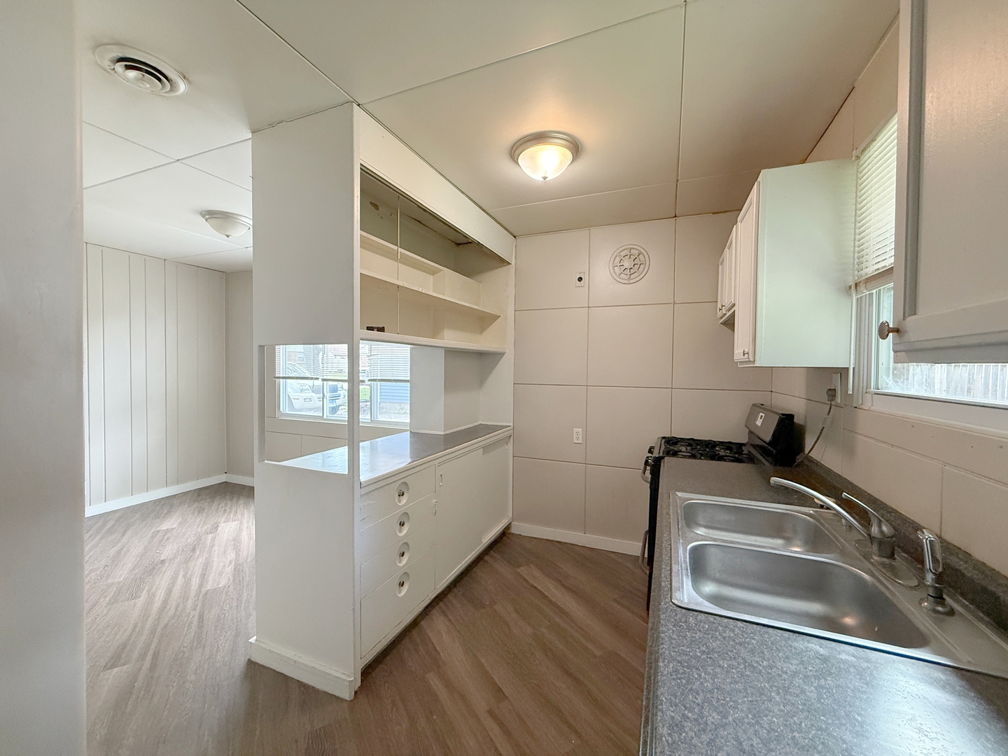 2113 22 1/2 Avenue Property Photo 11